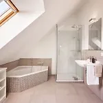 De Meere 5 * Niblum